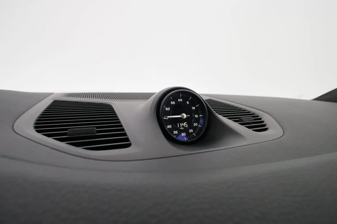 Vehicle image 31