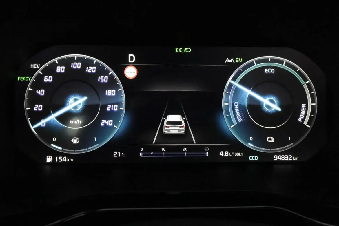 Vehicle image 25