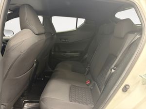 Toyota C-HR bild 14