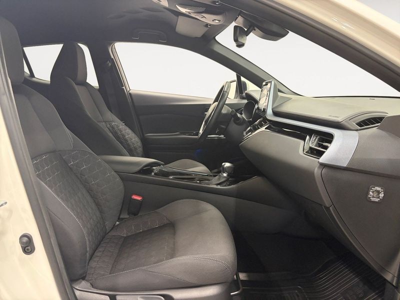 Toyota C-HR bild 15