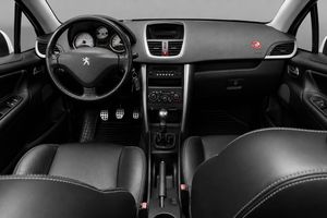 Peugeot 207 bild 13
