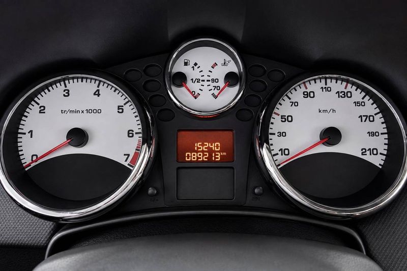Peugeot 207 bild 16