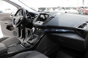 Ford Kuga bild 11
