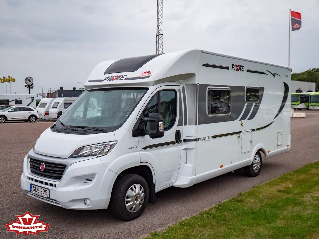 Vehicle image 20