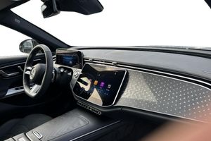 Mercedes E300 bild 9