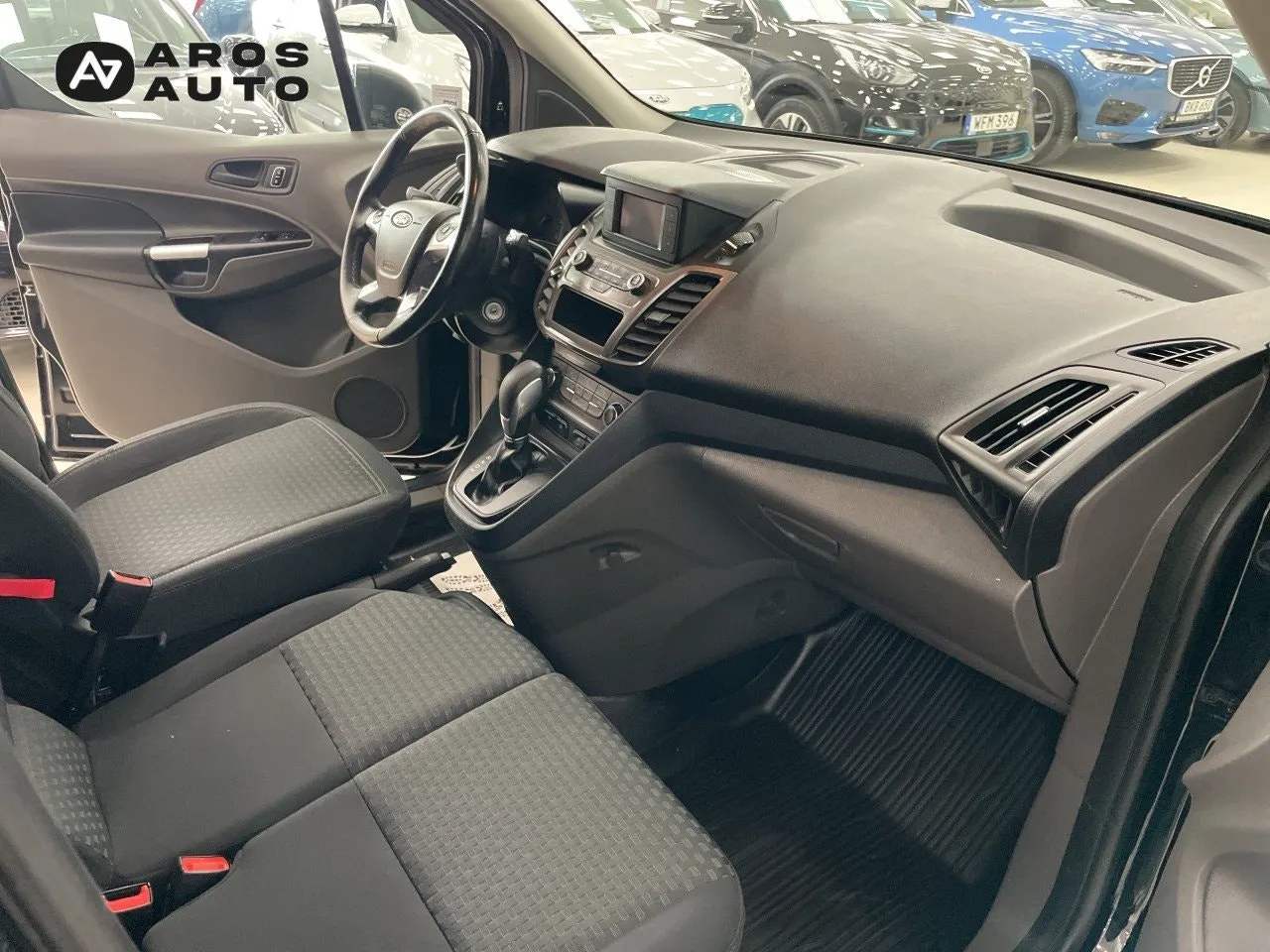 Vehicle image 8