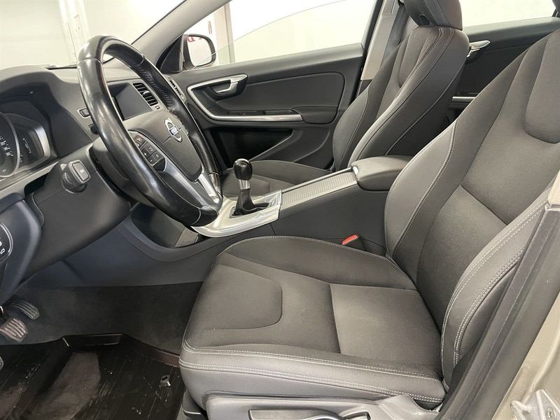 Volvo V60 bild 8