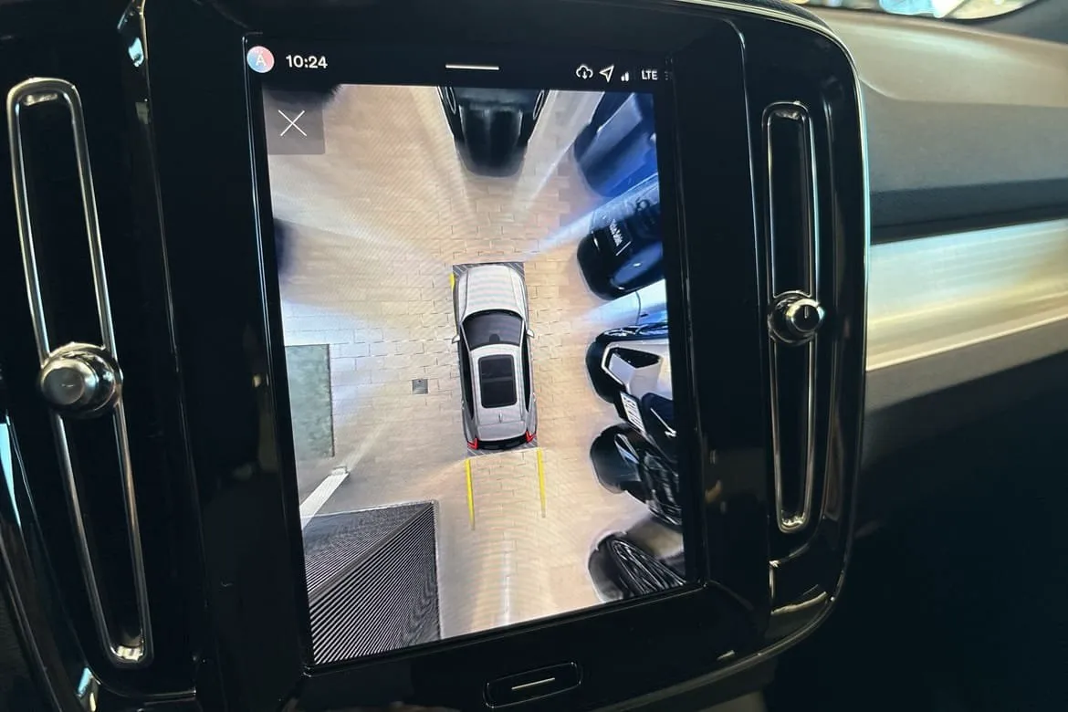 Vehicle image 33