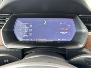 Tesla Model X bild 9