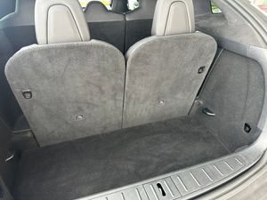 Tesla Model X bild 19