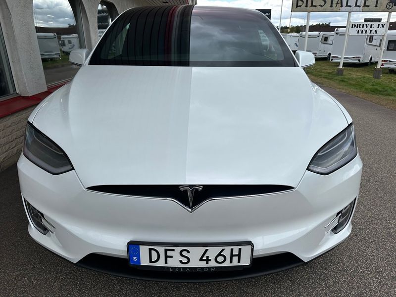 Tesla Model X bild 7
