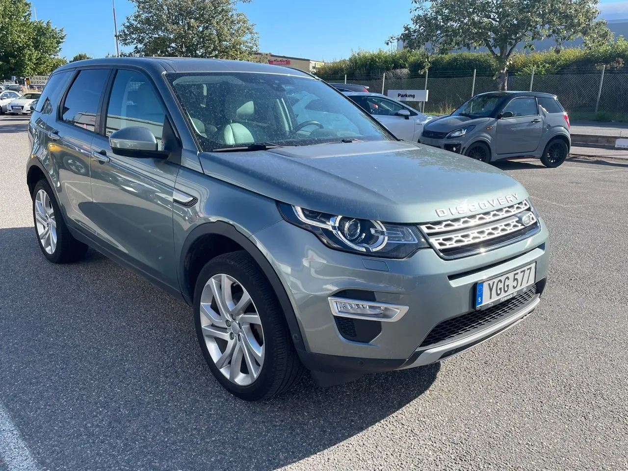 Vehicle image 3