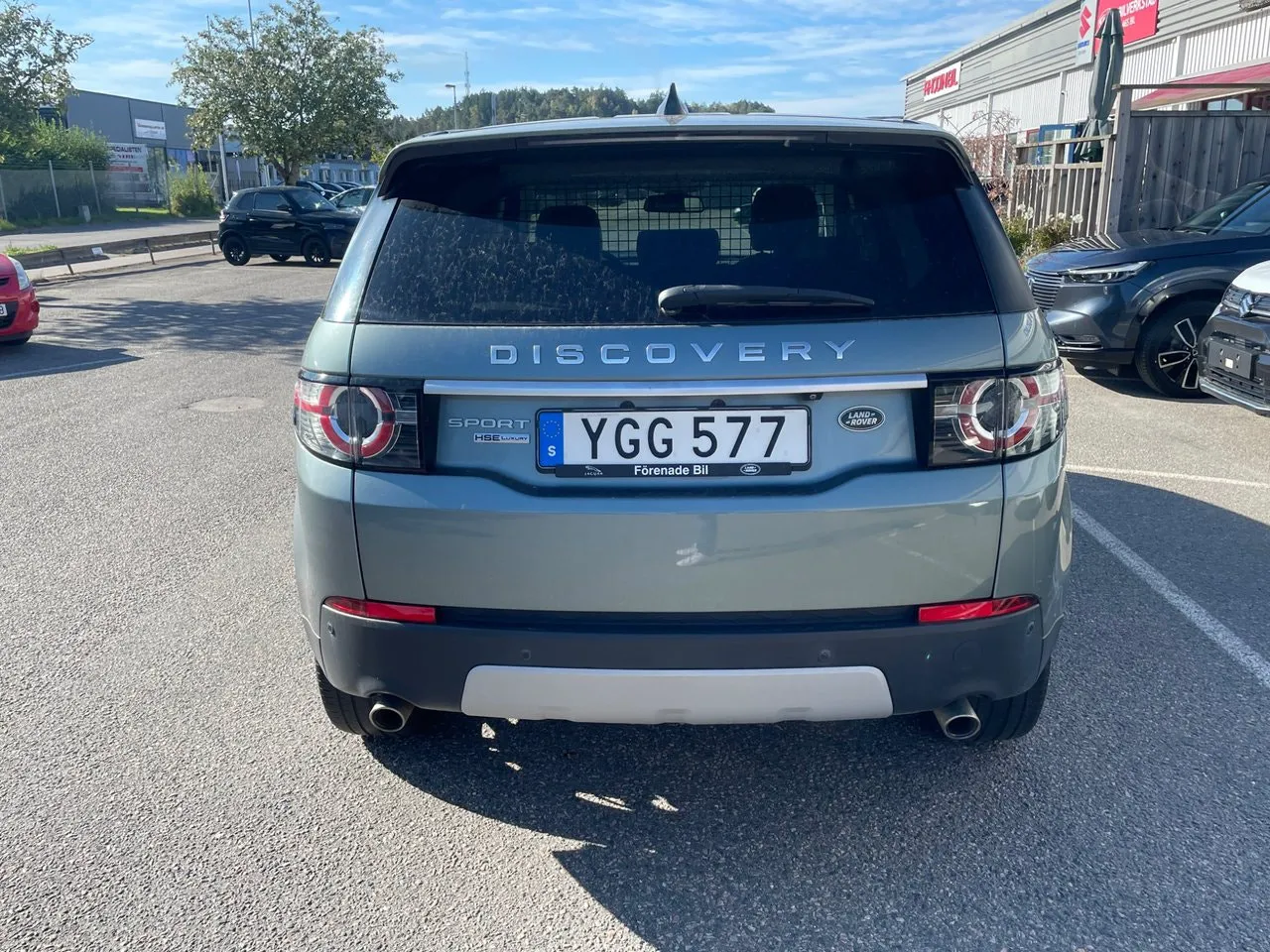 Vehicle image 5