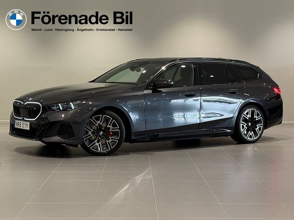 BMW i5 xDrive40 Touring M Sport Drag AdptFartH H/K RattV 20" - 2027