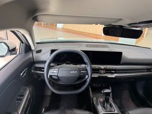 Kia K4 bild 8