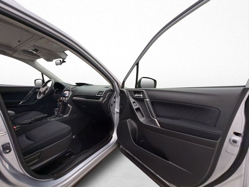 Subaru Forester bild 25