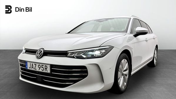 Volkswagen Passat Variant eHybrid Business DSG Drag/P-värmare - 2025