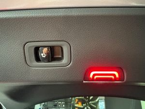 Mercedes GLC300 bild 15
