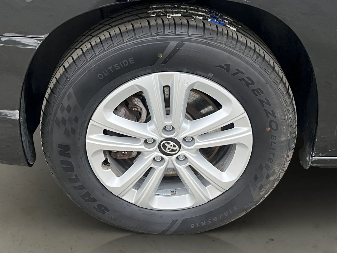 Vehicle image 25