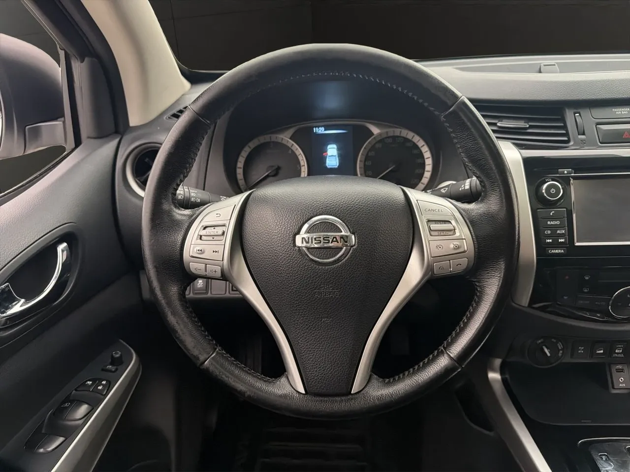 Vehicle image 17