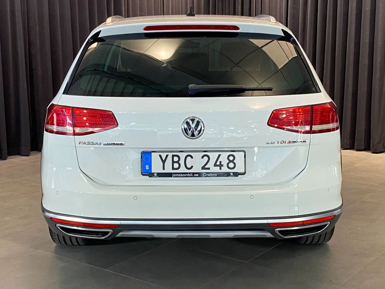 Vehicle image 1
