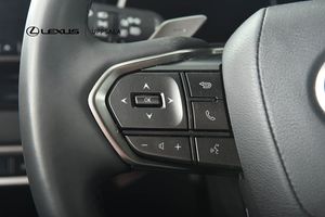 Lexus RX bild 14