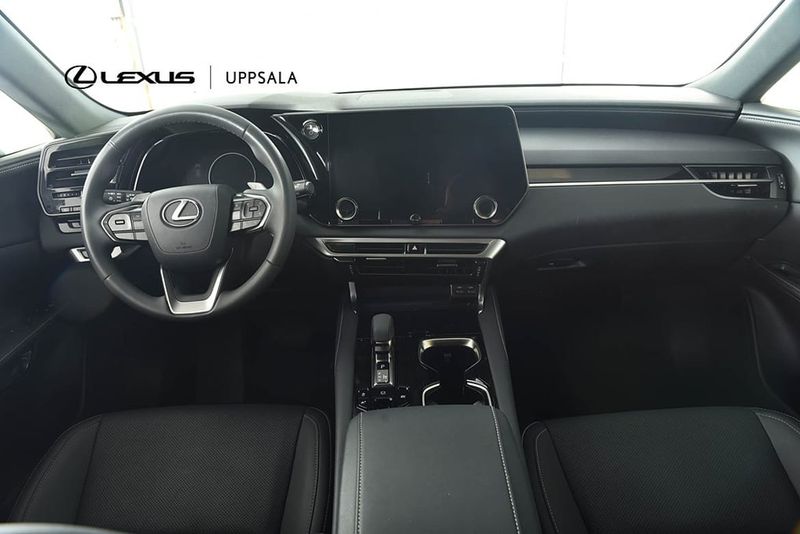 Lexus RX bild 8