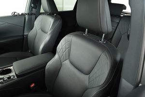 Lexus RX bild 22