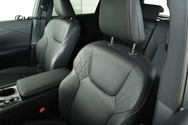 Lexus RX bild 22