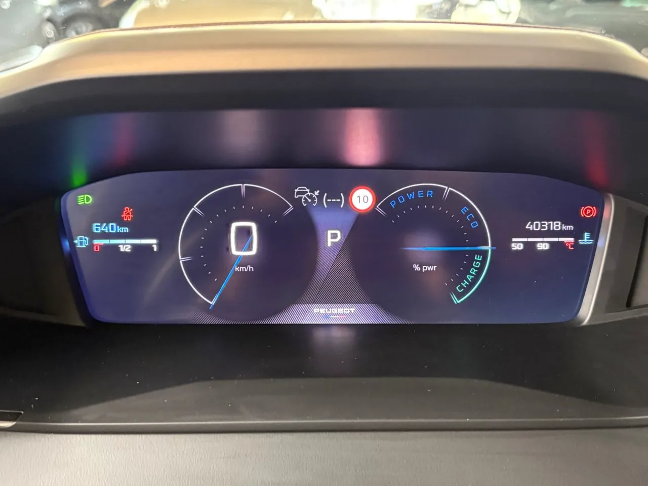 Vehicle image 14