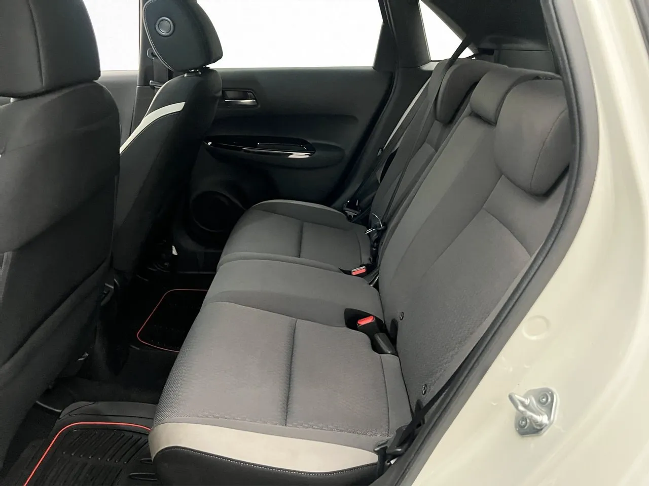 Vehicle image 22