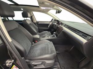 Volkswagen Passat bild 28