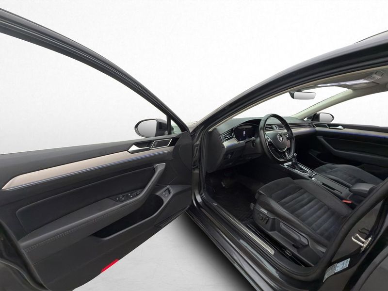 Volkswagen Passat bild 11