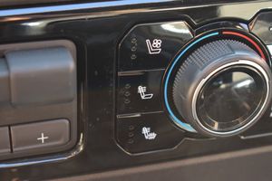 Chevrolet Silverado bild 14