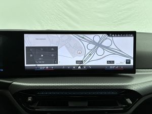 BMW 330 bild 9