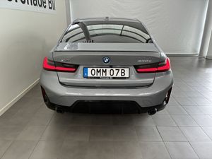 BMW 330 bild 11