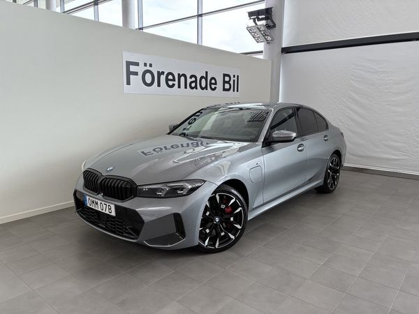BMW 330 e xDrive Sedan M Sport Pro H/K Drag Comfort Access - 2025