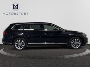 Volkswagen Passat bild 10