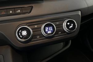 Nissan Interstar bild 13