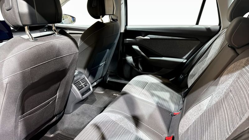 Skoda Superb bild 11