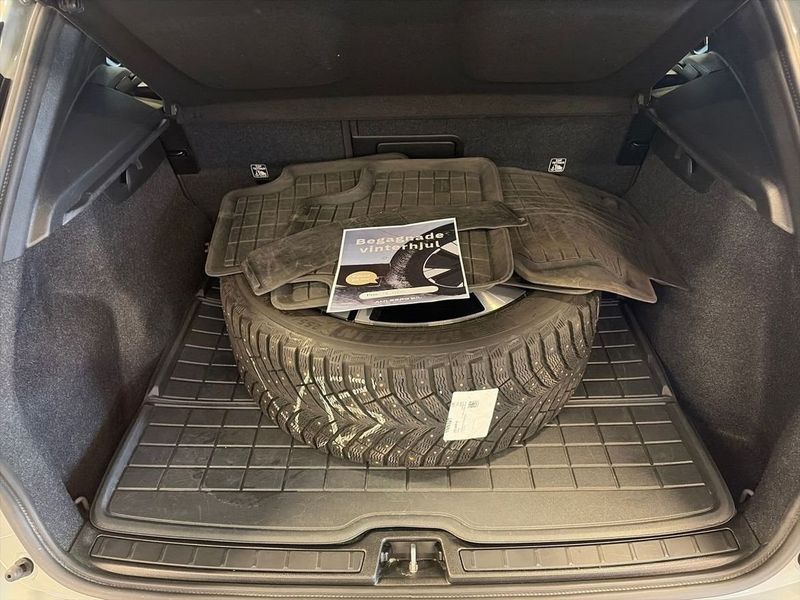 Volvo EX40 bild 9
