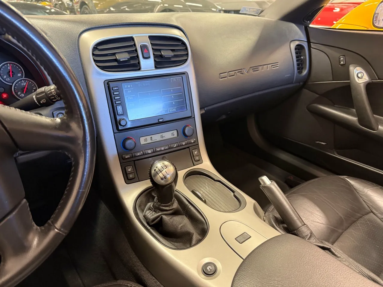 Vehicle image 28