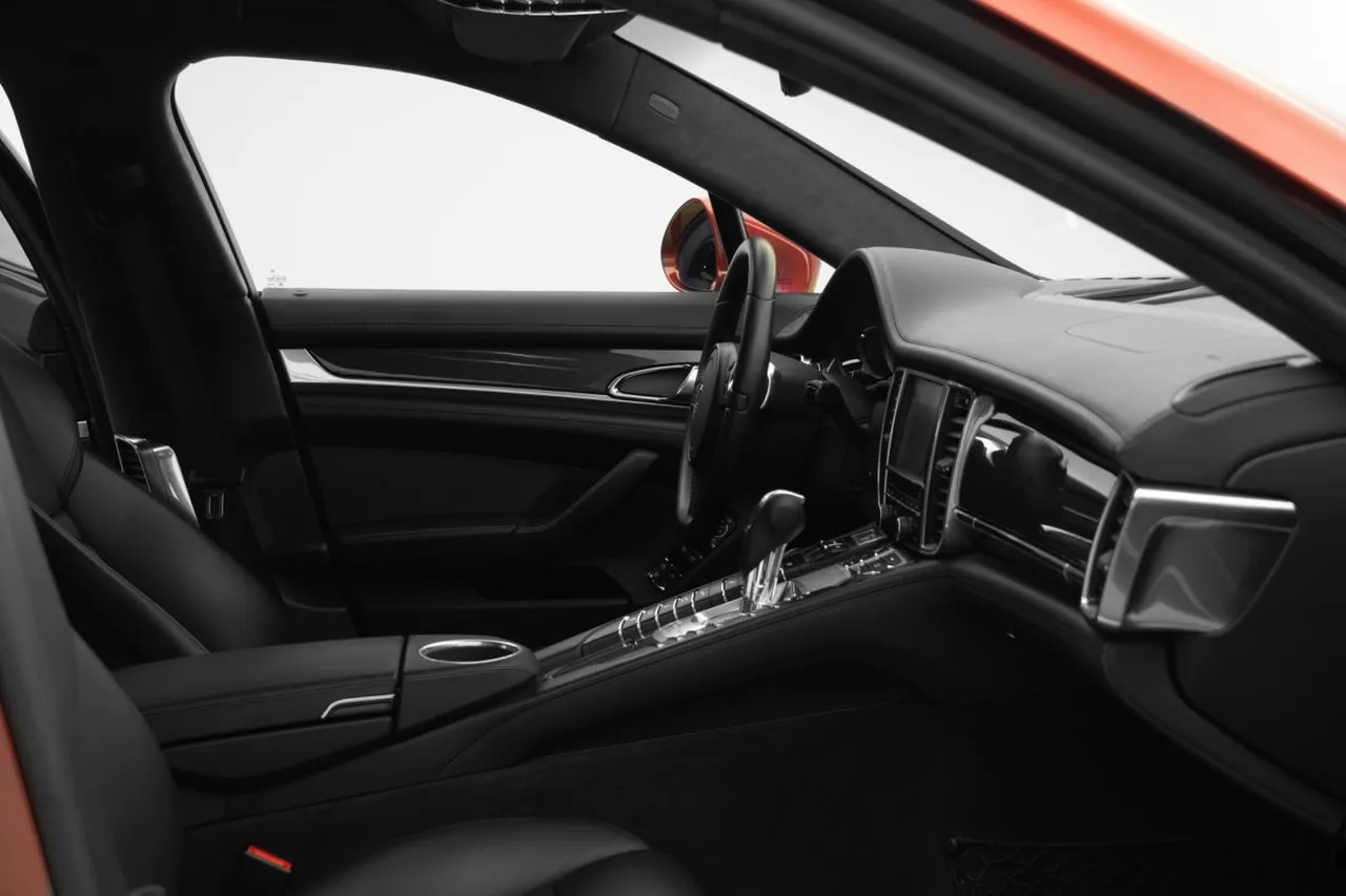 Vehicle image 21