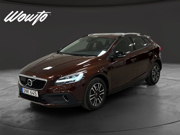 Volvo V40 Cross Country D3 150HK Plus /Värmare /Navi - 2018