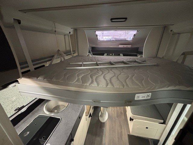 Challenger 337 bild 14