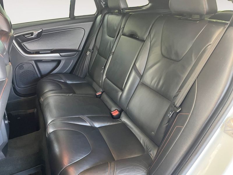 Volvo V60 bild 15