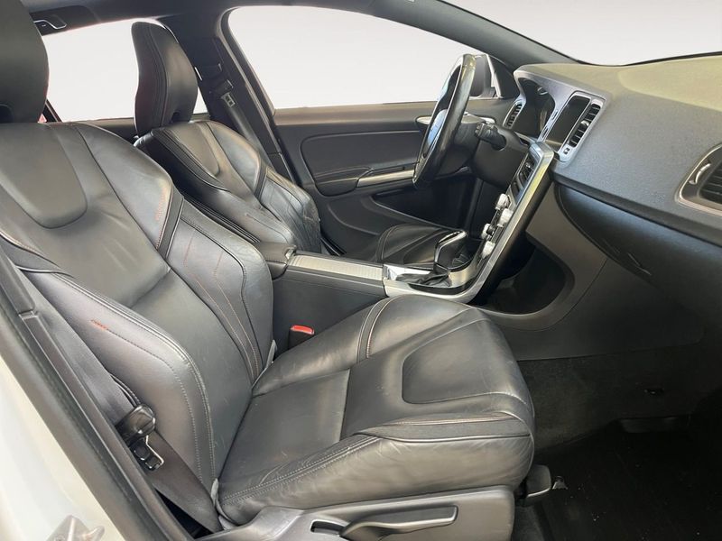 Volvo V60 bild 16