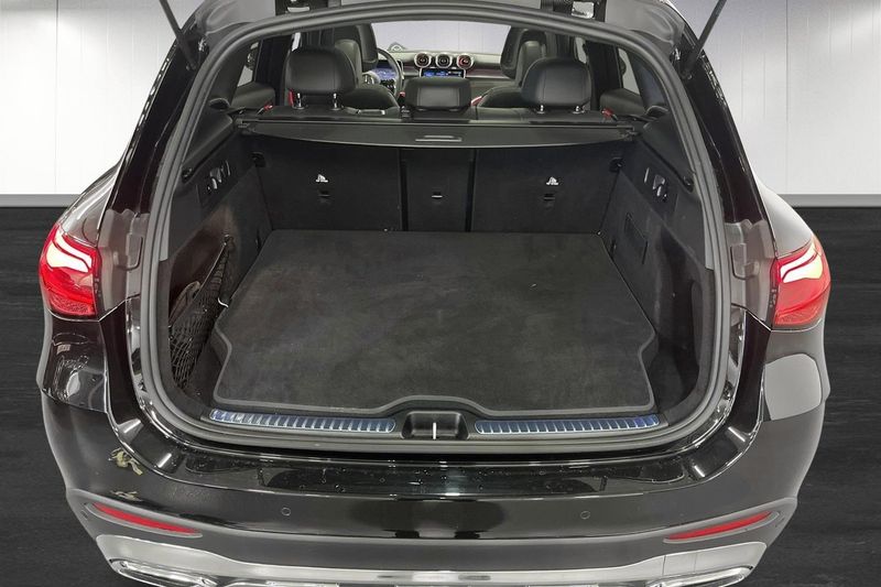 Mercedes GLC300 bild 13