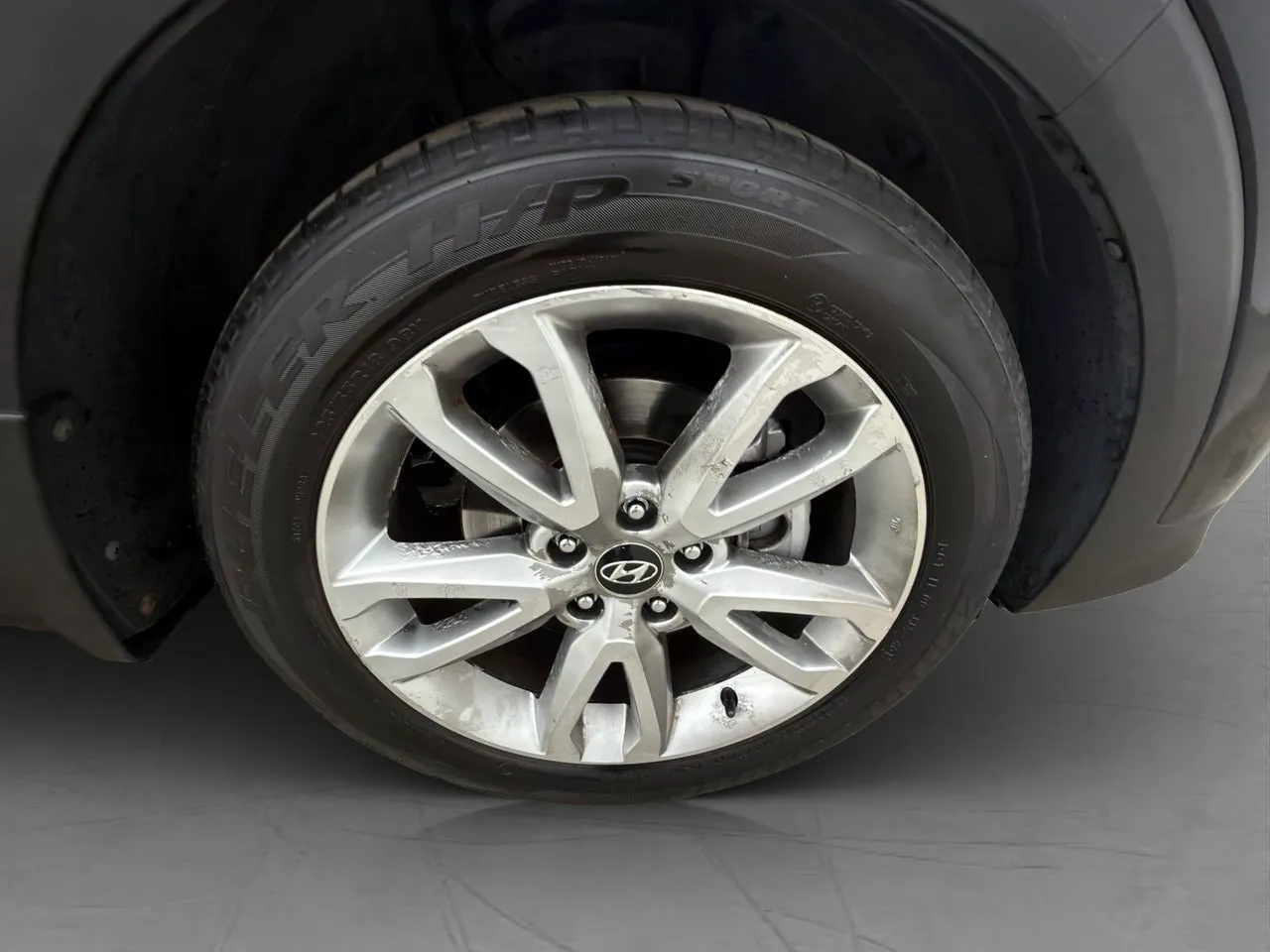 Vehicle image 32