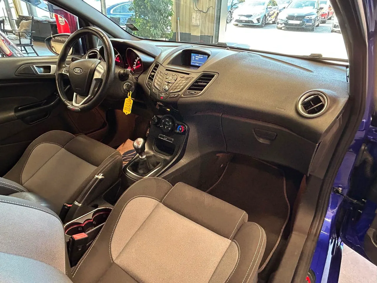 Vehicle image 13